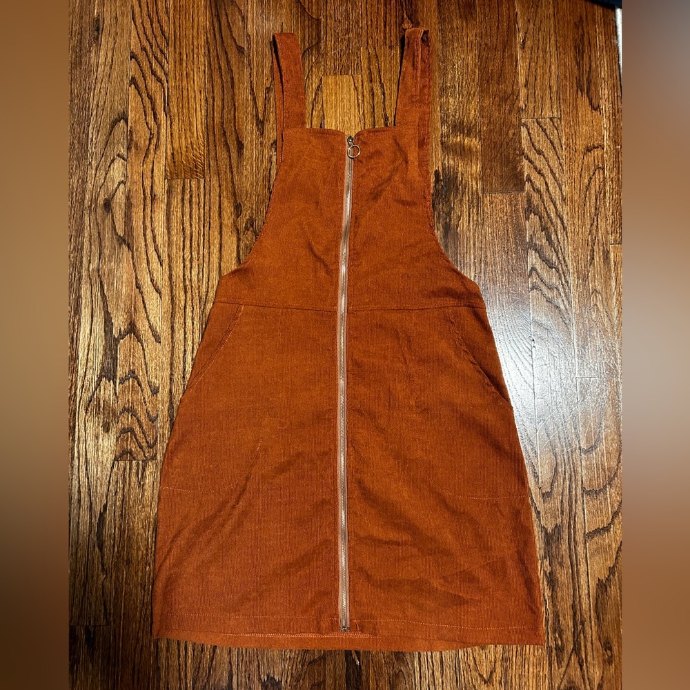 Corduroy dress with pockets!